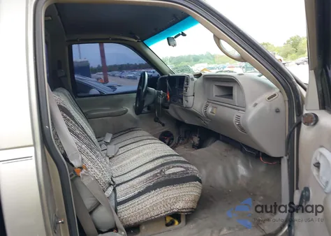 2000 Chevrolet C3500 из США, поврежденный, VIN 1GCGC34R7YR159704